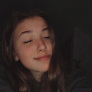 Meet your Posher, Isabella